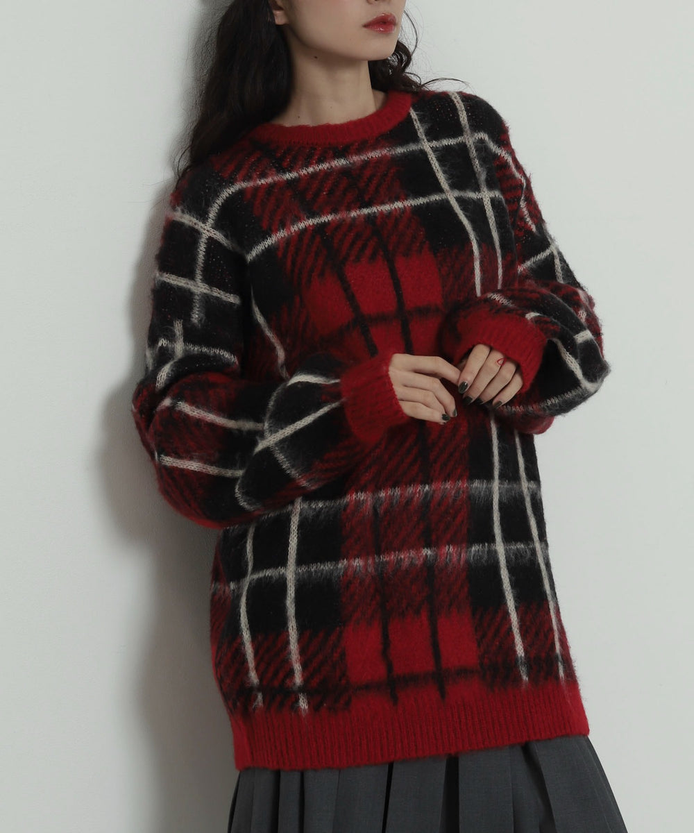 レッドチェック１　モデル：161cm F着用