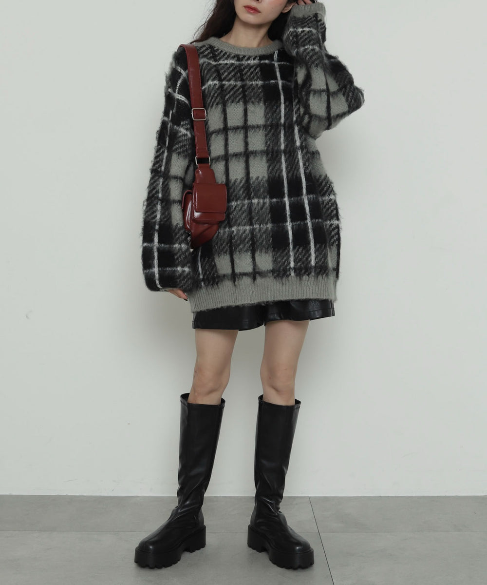 グレーチェック１　モデル：161cm F着用