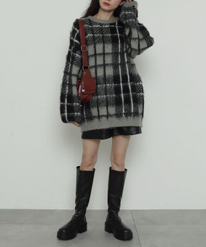 グレーチェック１　モデル：161cm F着用