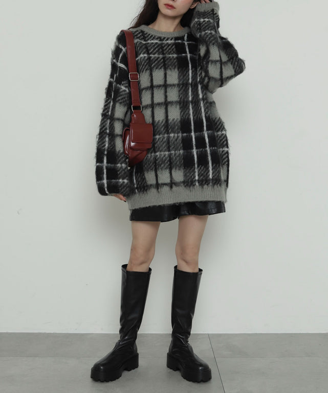 グレーチェック１　モデル：161cm F着用