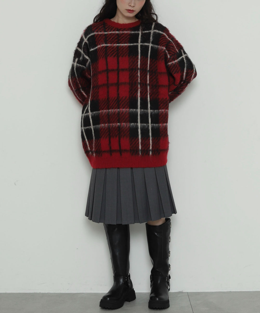 レッドチェック１　モデル：161cm F着用