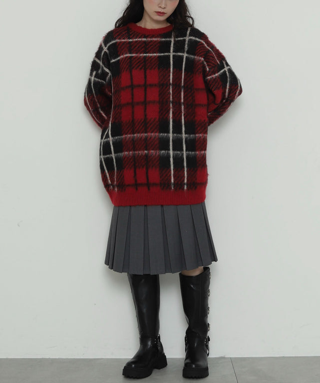 レッドチェック１　モデル：161cm F着用