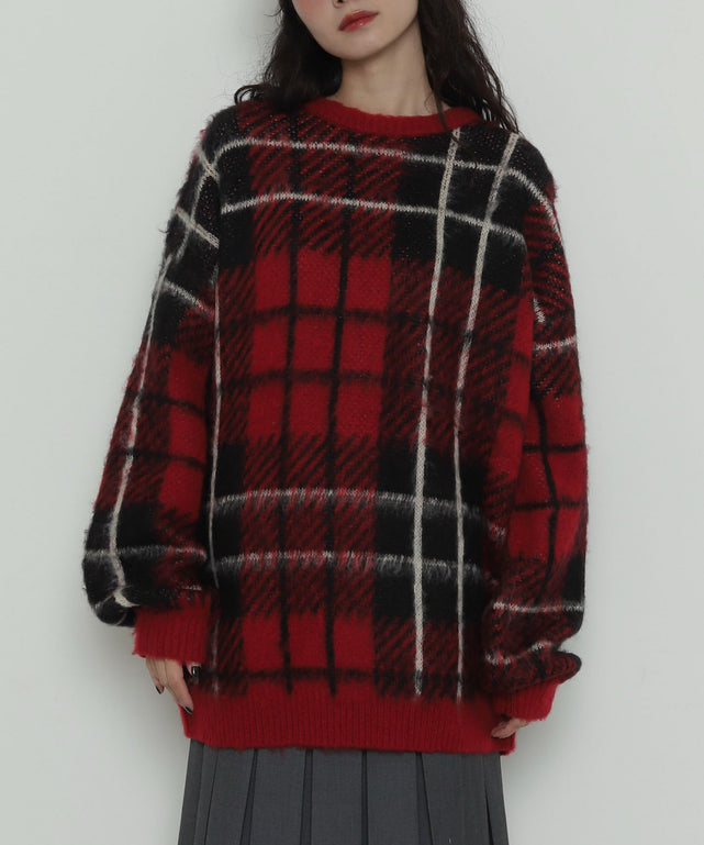 レッドチェック１　モデル：161cm F着用