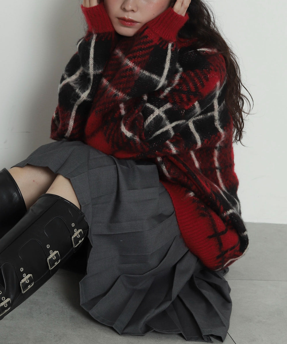 レッドチェック１　モデル：161cm F着用