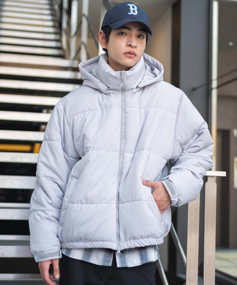 グレー　モデル：180㎝　L着用