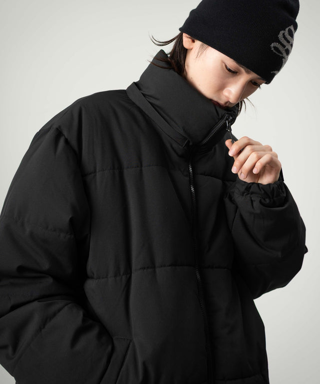 ブラック モデル：175cm L着用