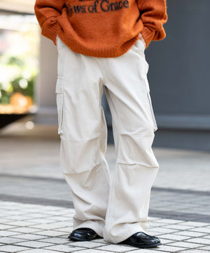 Lベージュ モデル：175cm L着用