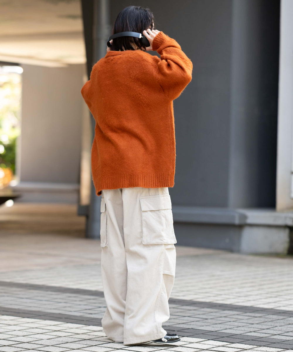 Lベージュ モデル：175cm L着用