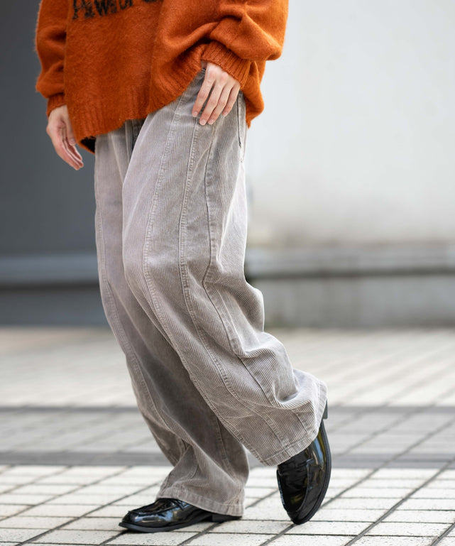 ブラウン モデル：175cm L着用