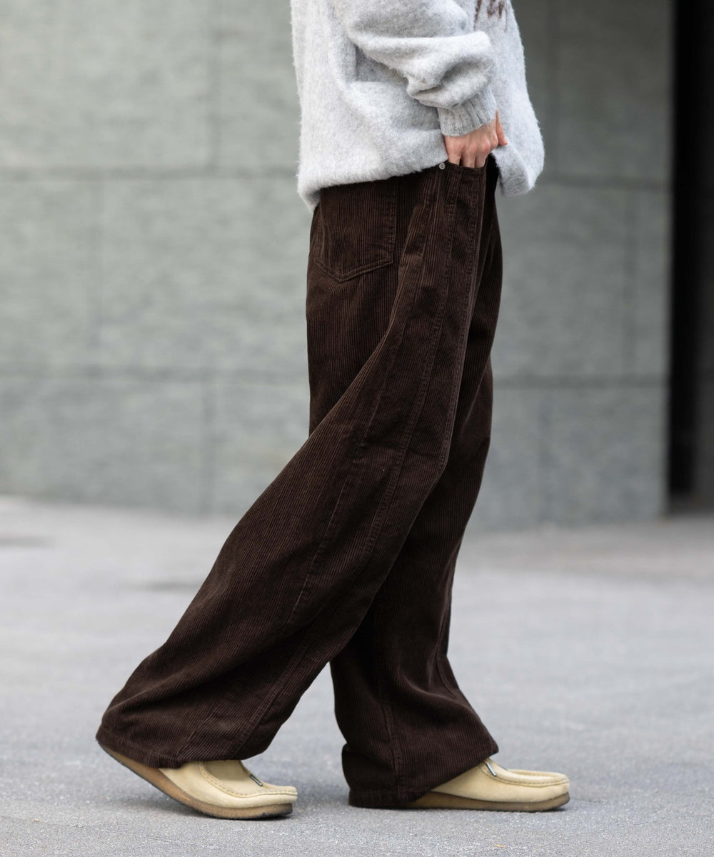 Dブラウン モデル：175cm L着用