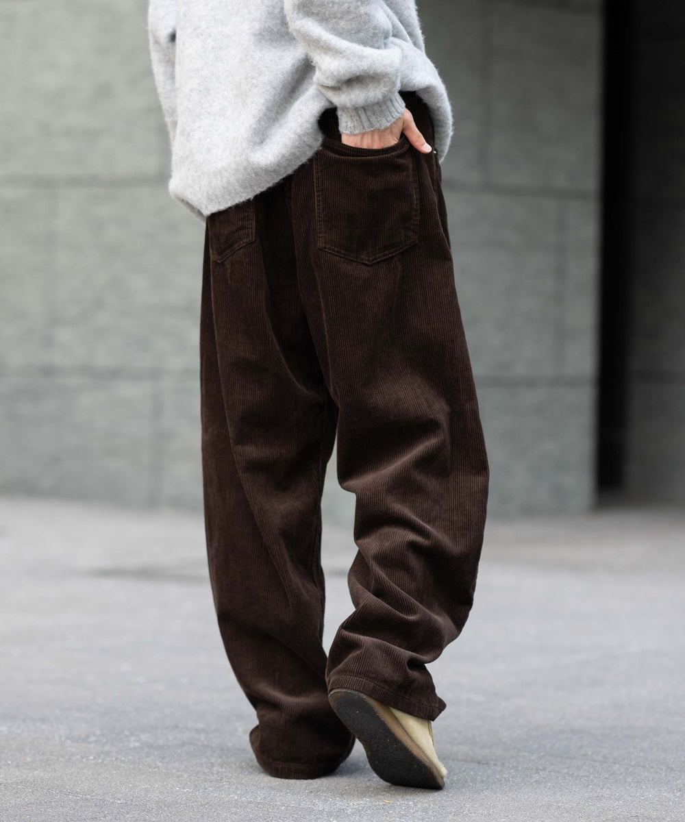 Dブラウン モデル：175cm L着用