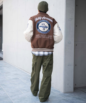 ブラウン　モデル：180㎝　L着用