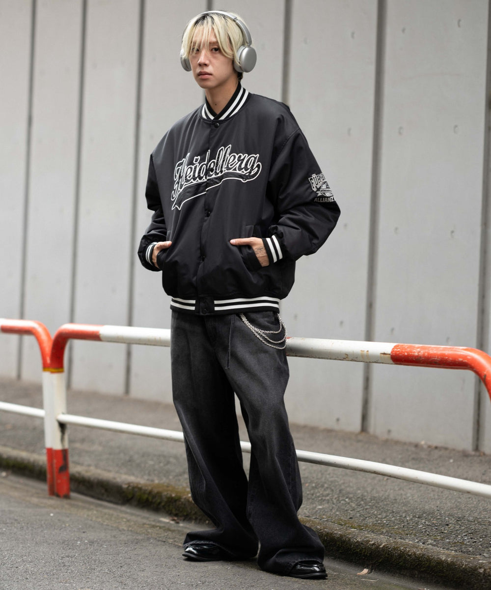 ブラック モデル：175cm L着用