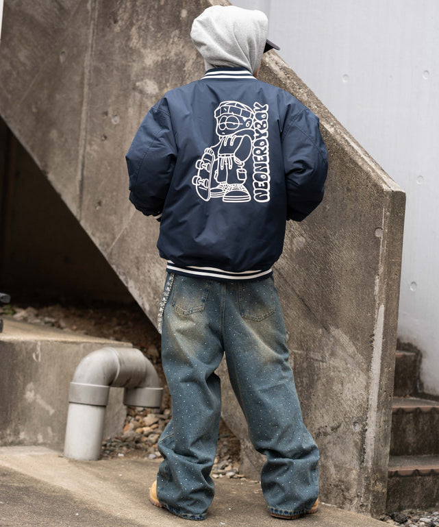 ネイビー モデル：175cm L着用