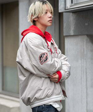 グレー モデル：175cm L着用