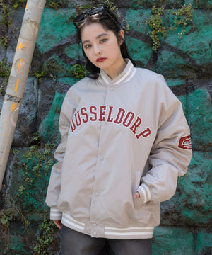 グレー モデル：160cm L着用