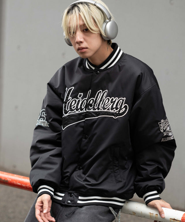 ブラック モデル：175cm L着用