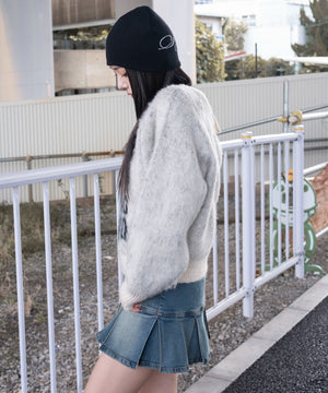 ホワイトアイボリー　モデル：159cm F着用