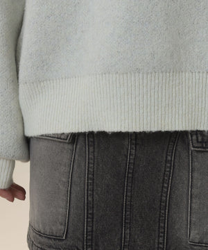 フラッフィーハーフジップニット