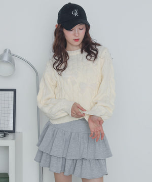 ホワイトアイボリー　モデル：163cm F着用