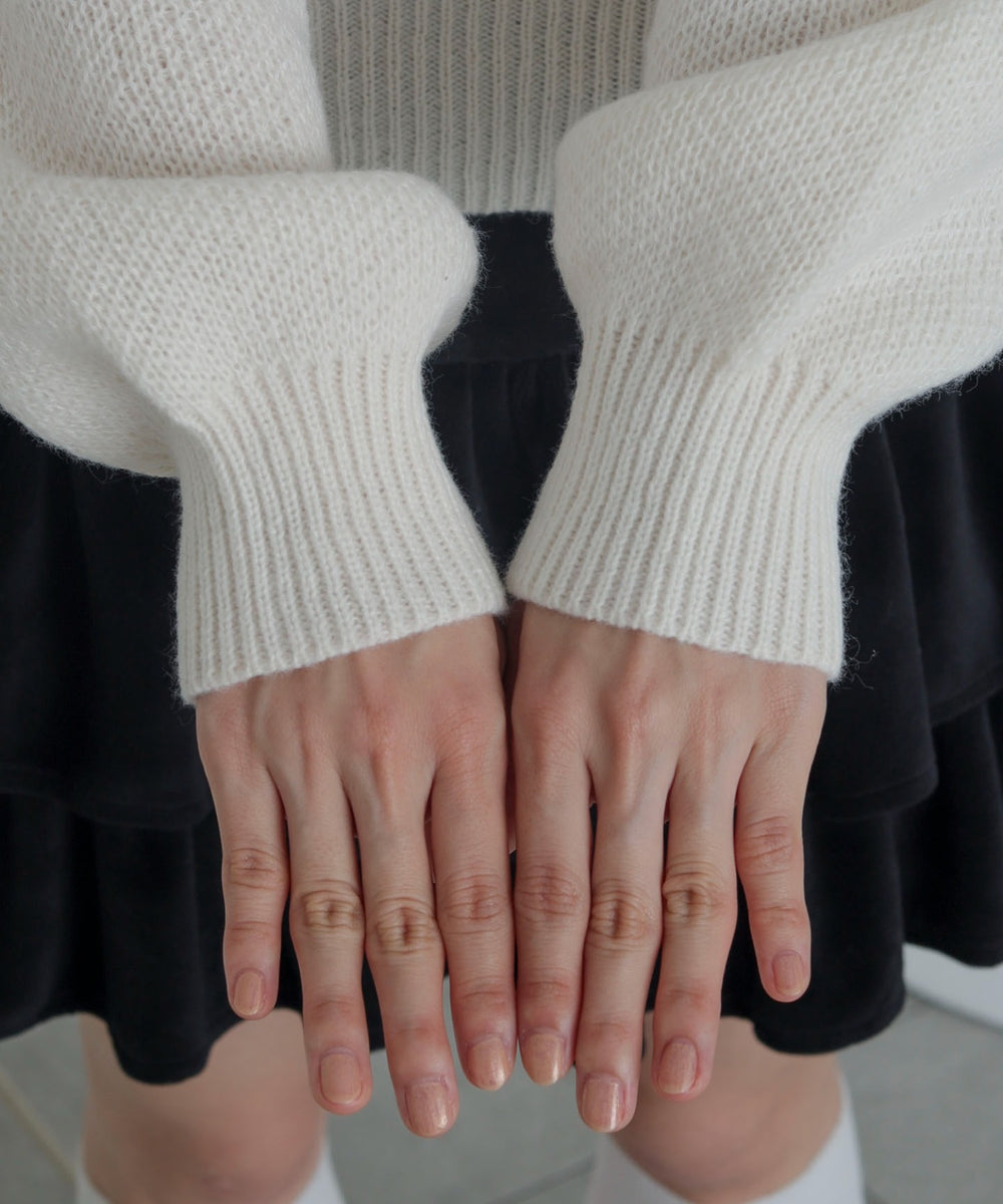 ベロアリボンアップリケタックスリーブニット