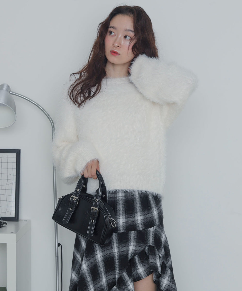 オフホワイト　モデル：163cm F着用