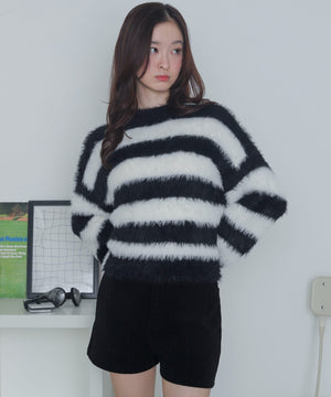 ホワイトボーダー　モデル：163cm F着用