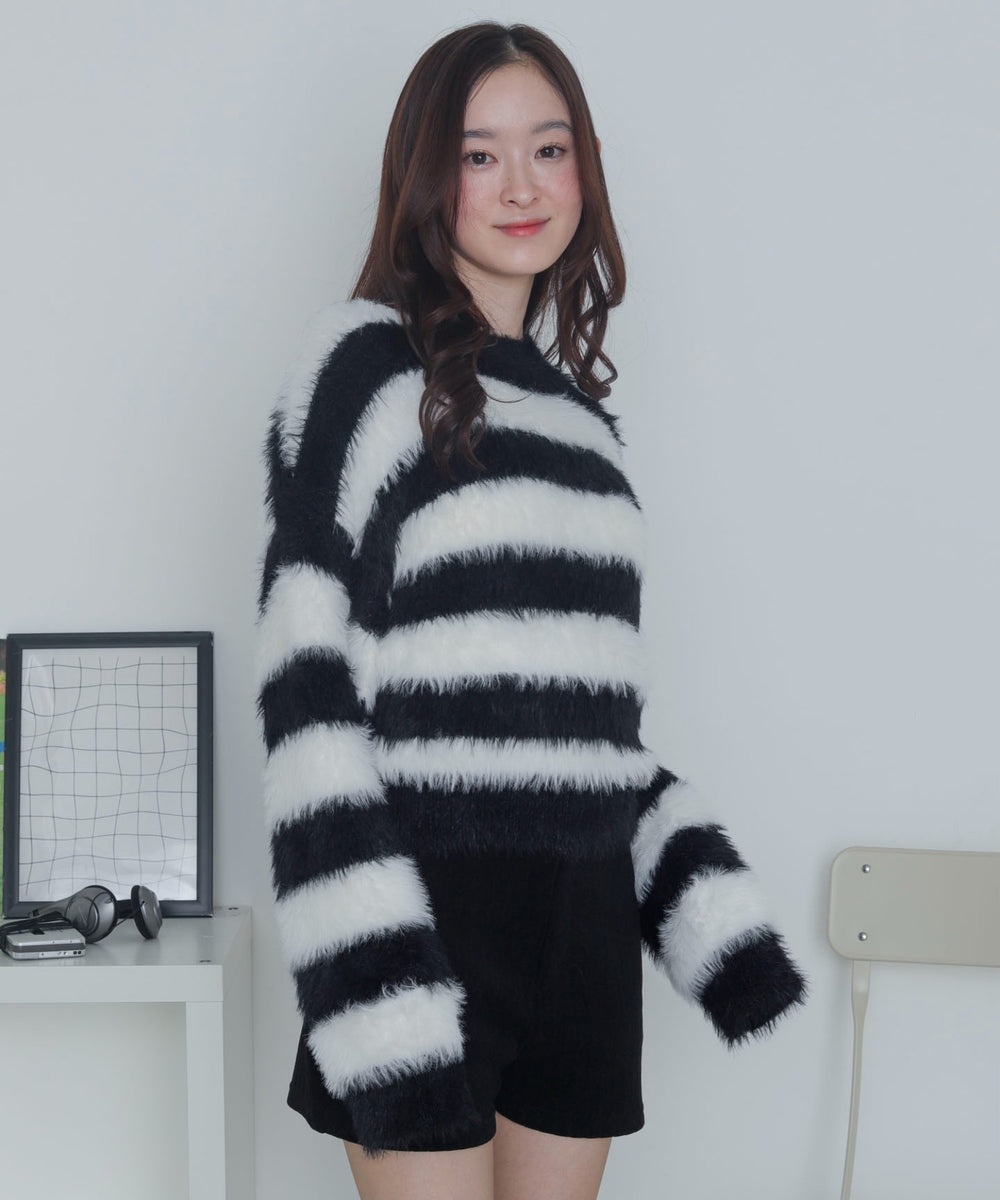 ホワイトボーダー　モデル：163cm F着用