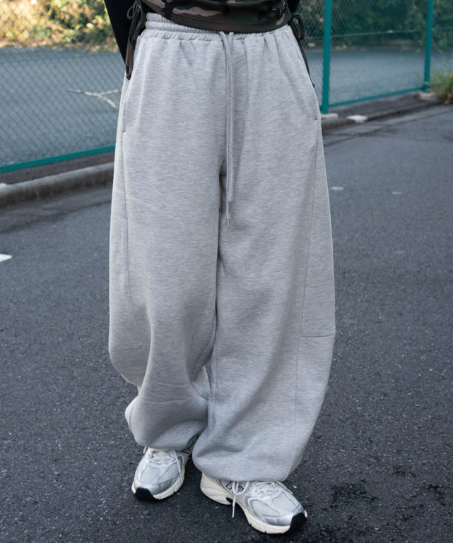 杢グレー　モデル：159cm M着用