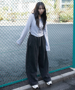 スミクロ　モデル：159cm M着用