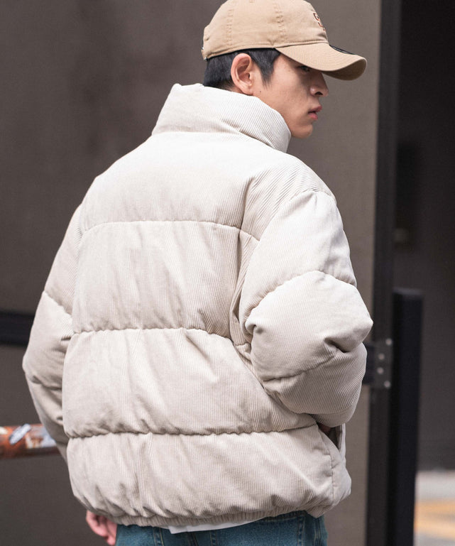 Lベージュ モデル：180cm L着用