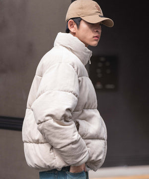 Lベージュ モデル：180cm L着用