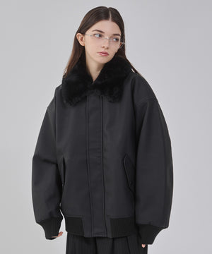 ブラック モデル：162cm L着用