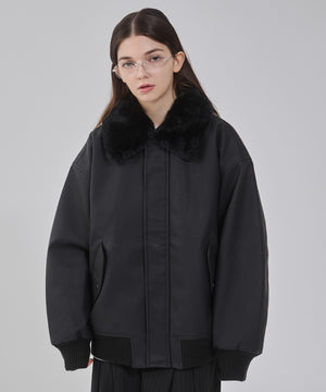 ブラック モデル：162cm L着用