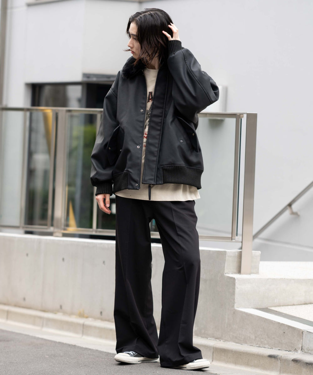 ブラック モデル：175cm L着用