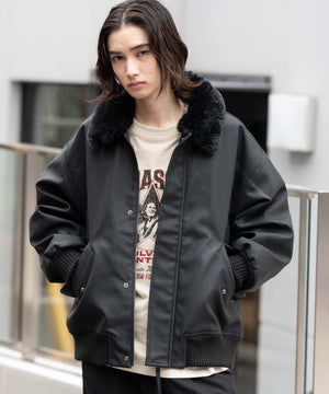 ブラック モデル：175cm L着用