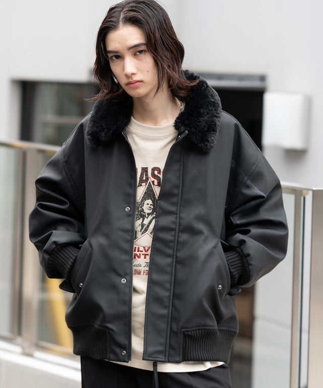 ブラック モデル：175cm L着用