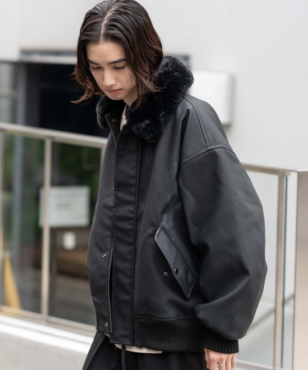 ブラック モデル：175cm L着用