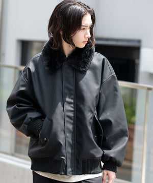 ブラック モデル：175cm L着用