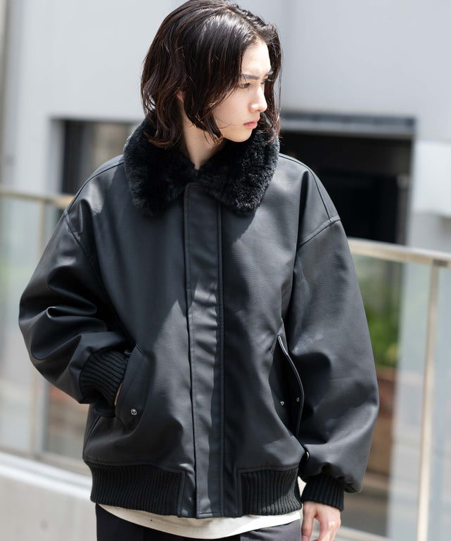 ブラック モデル：175cm L着用