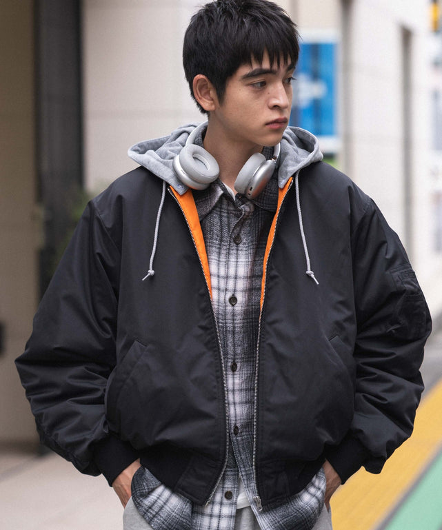 ブラック モデル：180cm L着用