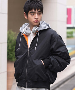 ブラック モデル：180cm L着用