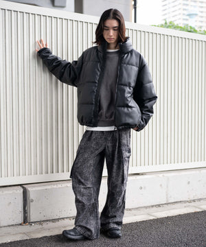 ブラック モデル：175cm L着用