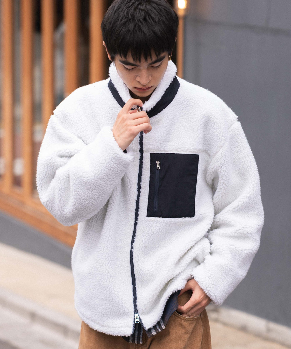 オフホワイト モデル：180cm L着用