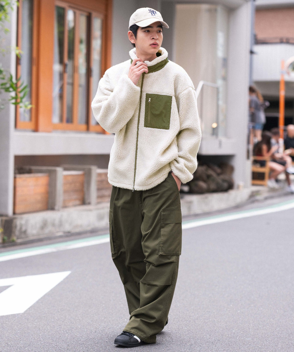 ベージュ モデル：180cm L着用