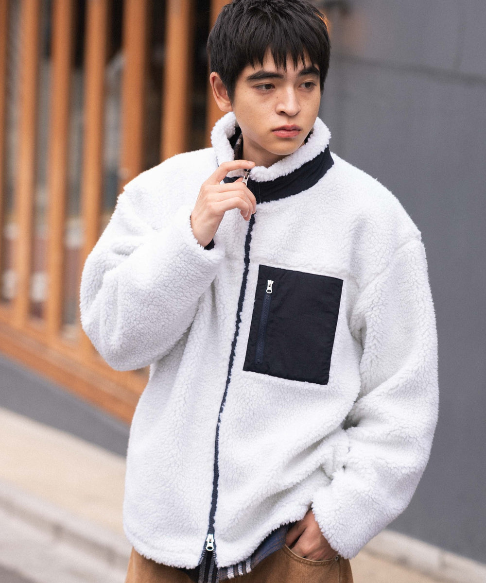 オフホワイト モデル：180cm L着用