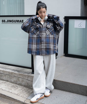 柄３　モデル：161cm M着用