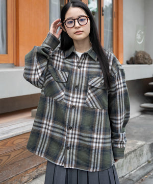 柄４　モデル：161cm M着用