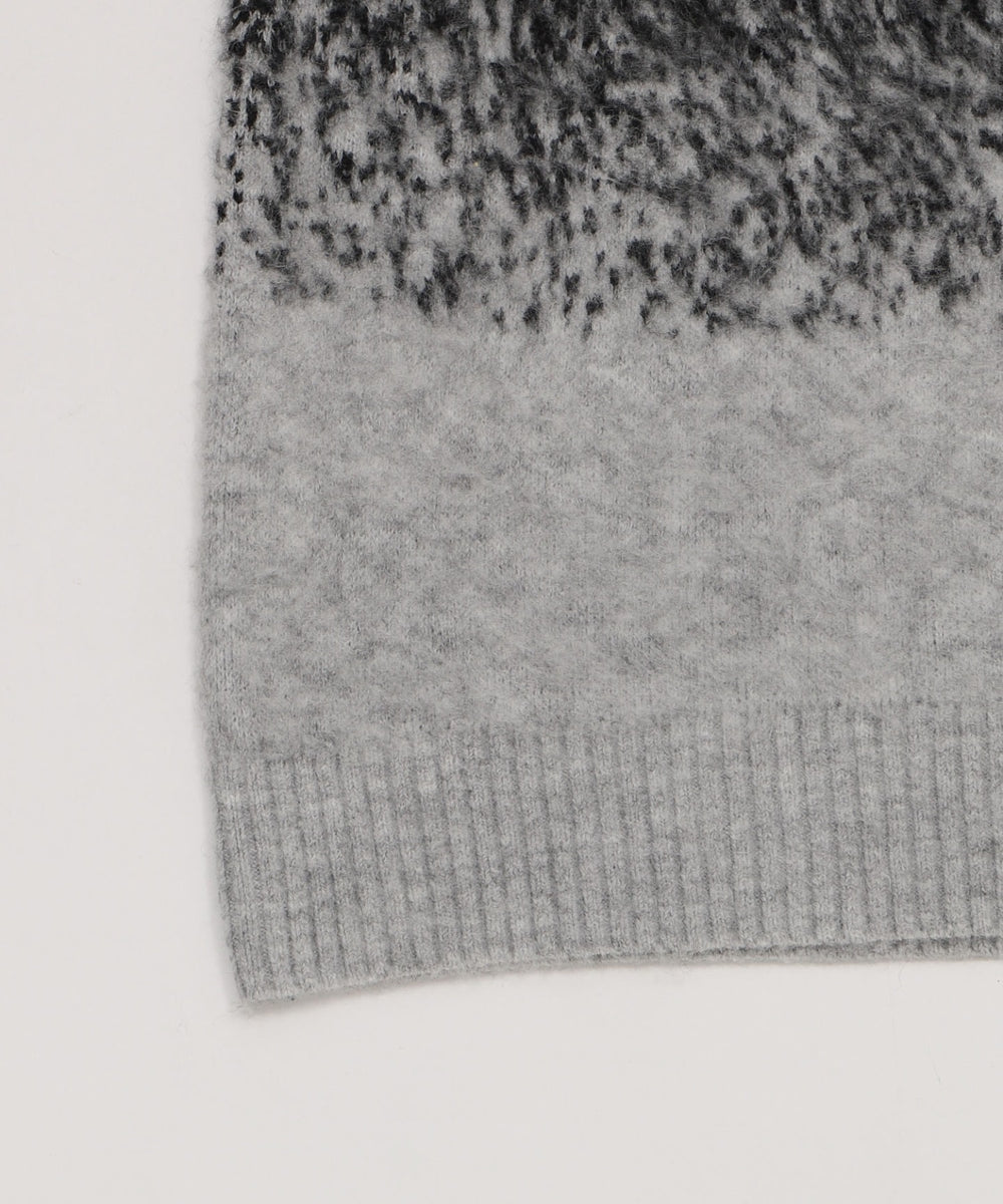 ファジーグラデーションプルオーバー