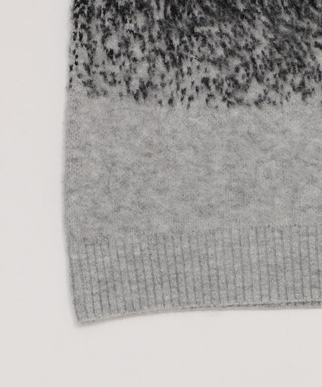 ファジーグラデーションプルオーバー